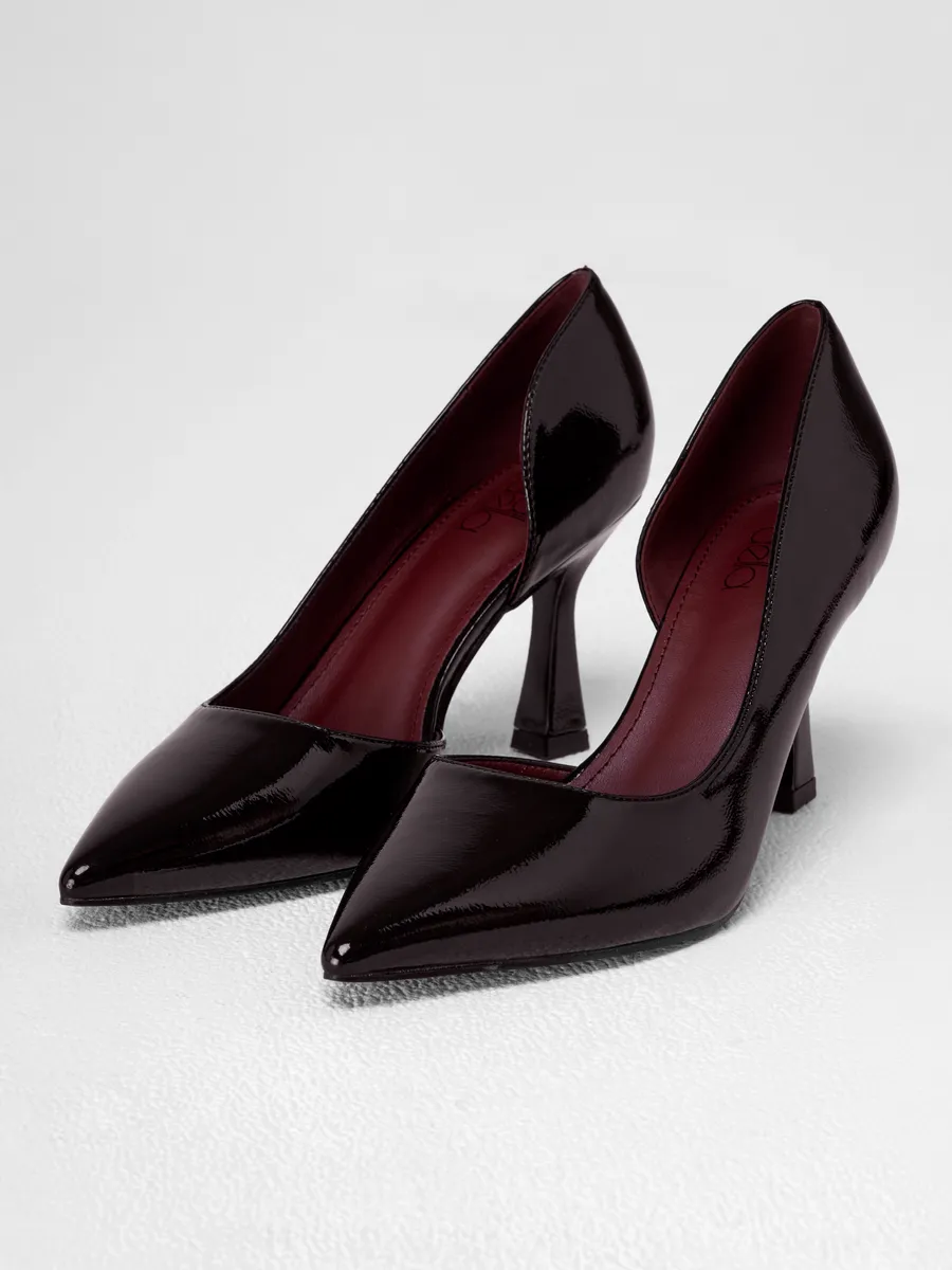 Туфли женские на каблуке вечерние лакированные черные HIR-52511-1A-AP