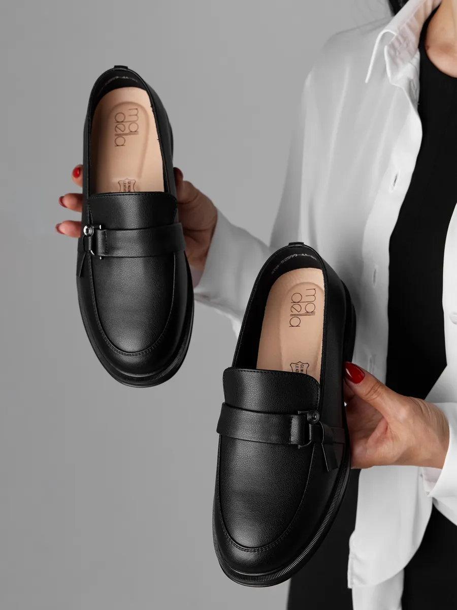 Лоферы женские натуральная кожа черные на каблуке XDN-52599-4A-ST