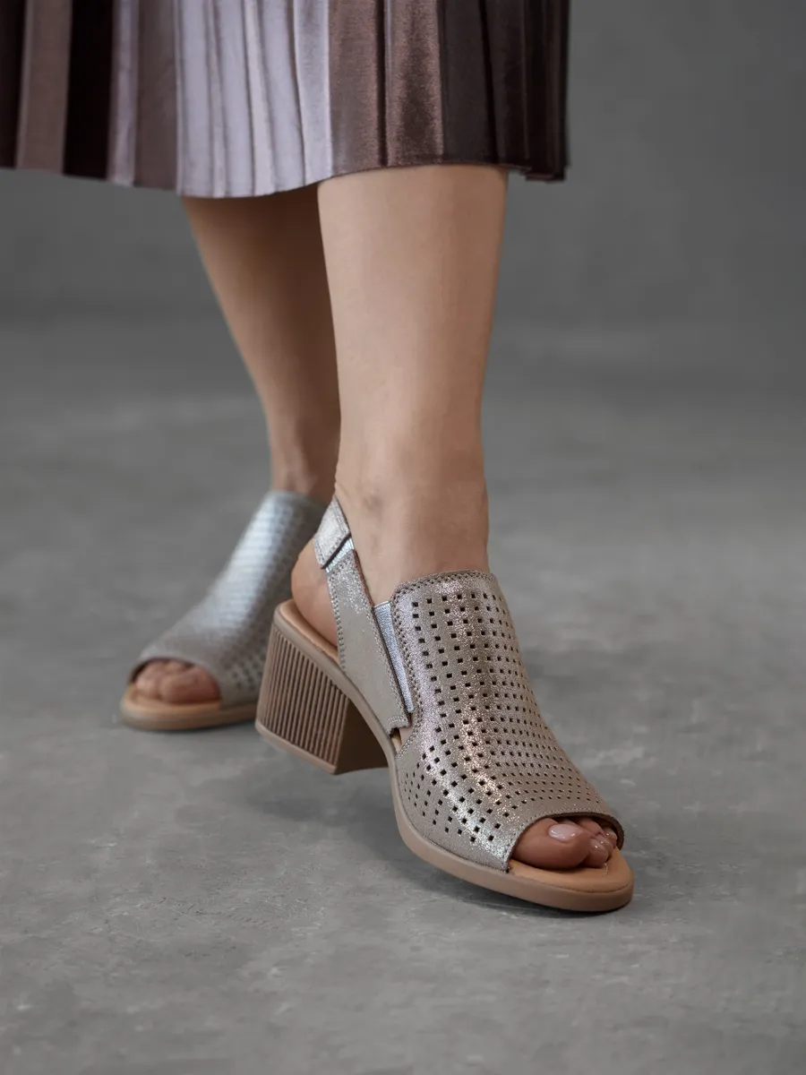 Босоножки женские летние на каблуке натуральная кожа кожаные HX056-023K