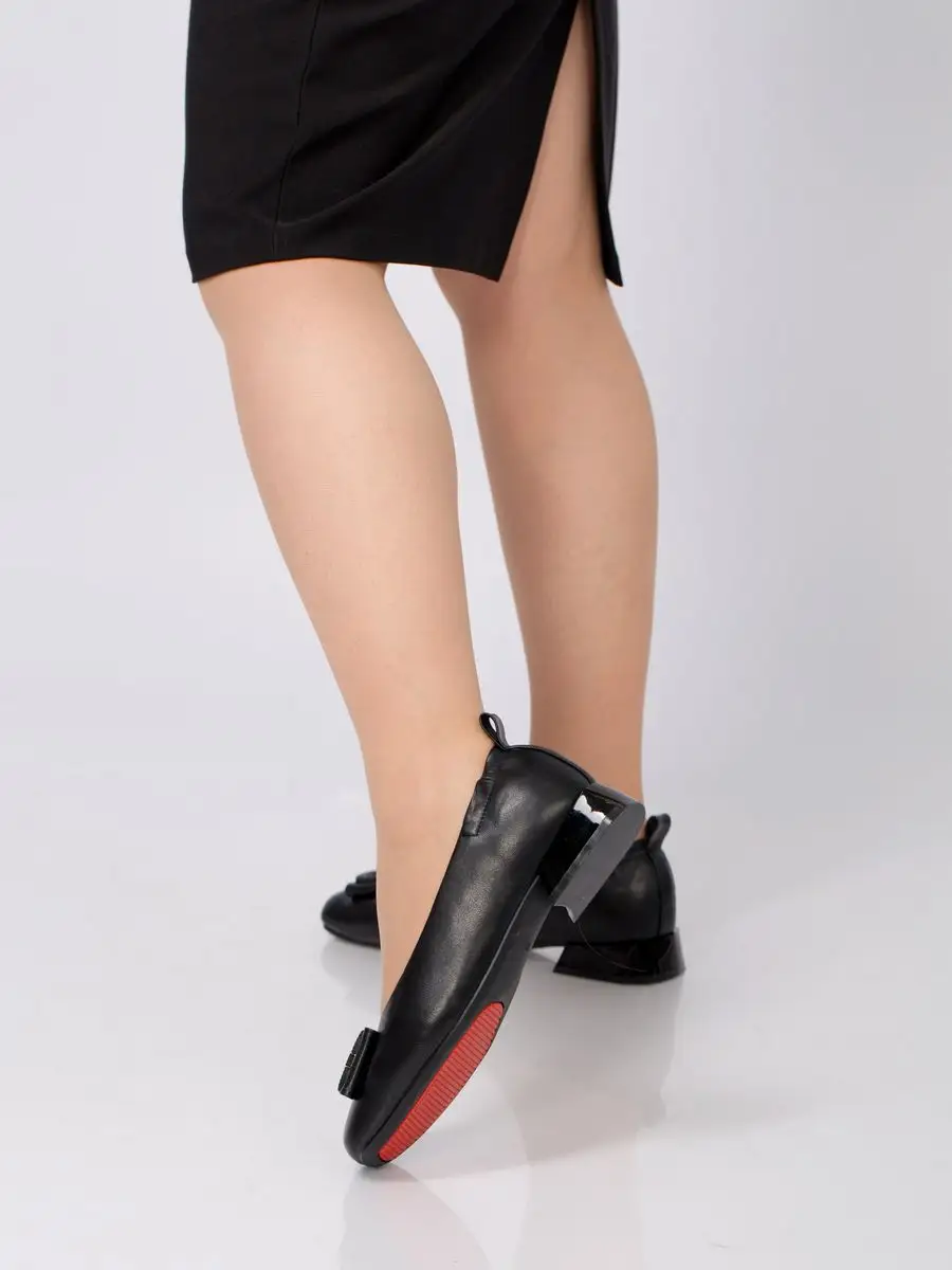 Туфли женские натуральная кожа черные на низком каблуке EH282-010K