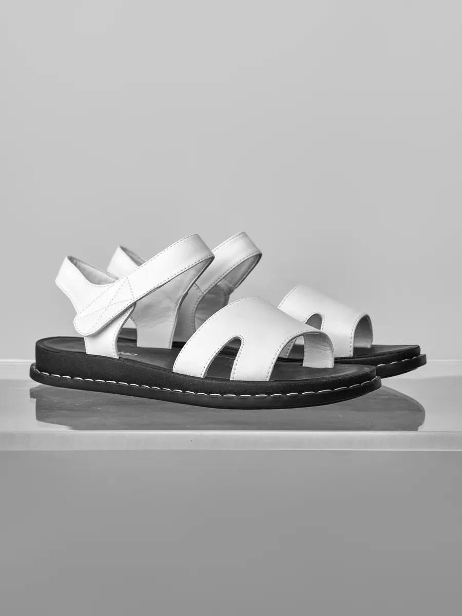 Босоножки женские летние без каблука белые 92AF05-112-1k