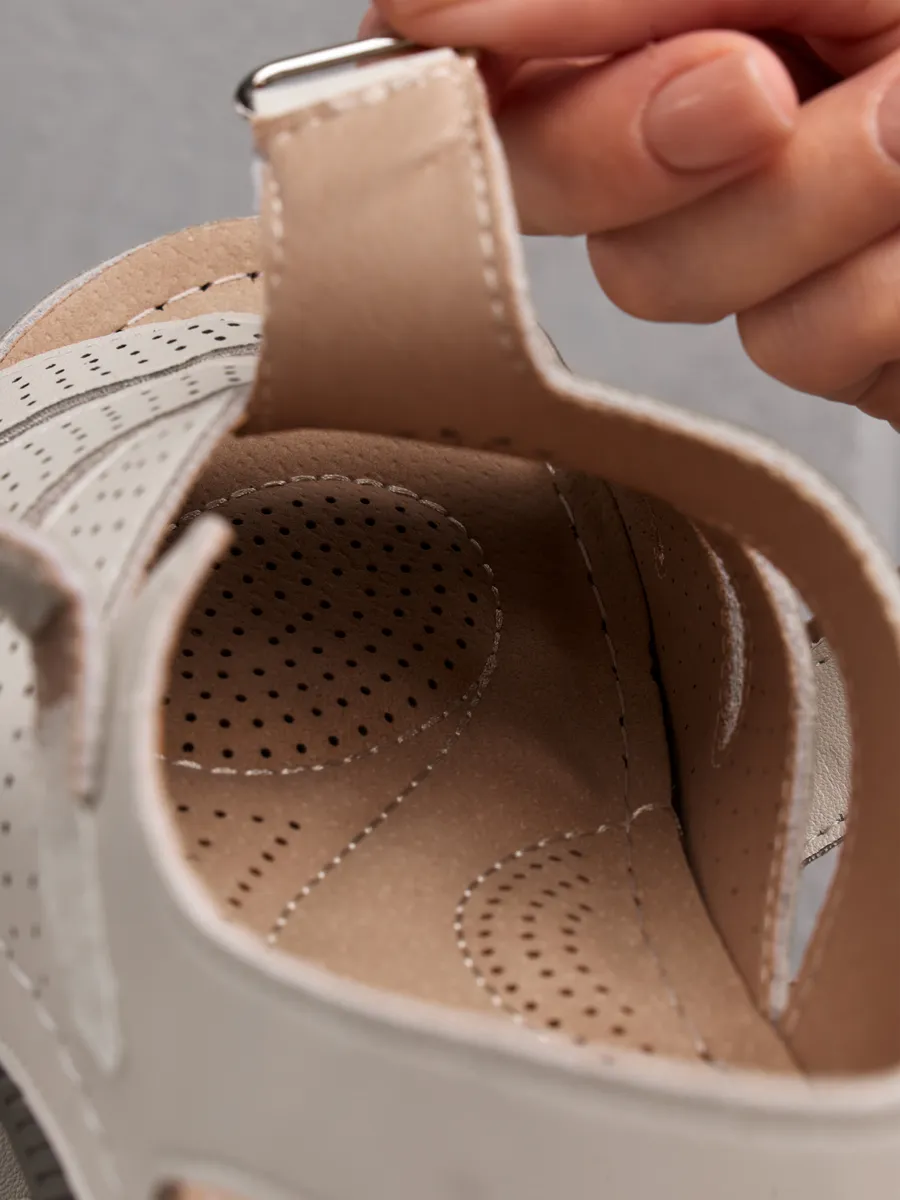 Босоножки женские летние на танкетке натуральная кожа 31W31-6-022