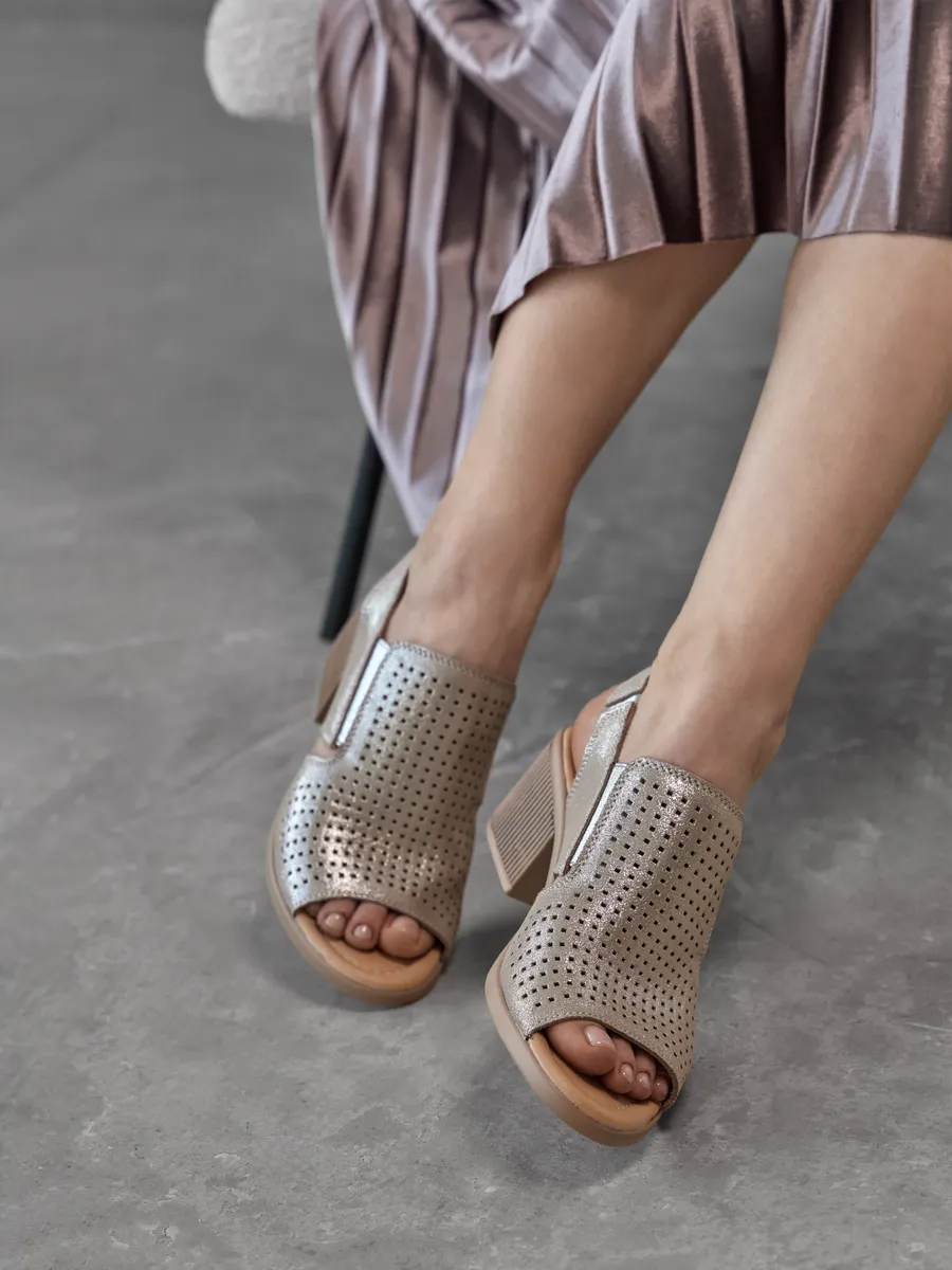 Босоножки женские летние на каблуке натуральная кожа кожаные HX056-023K