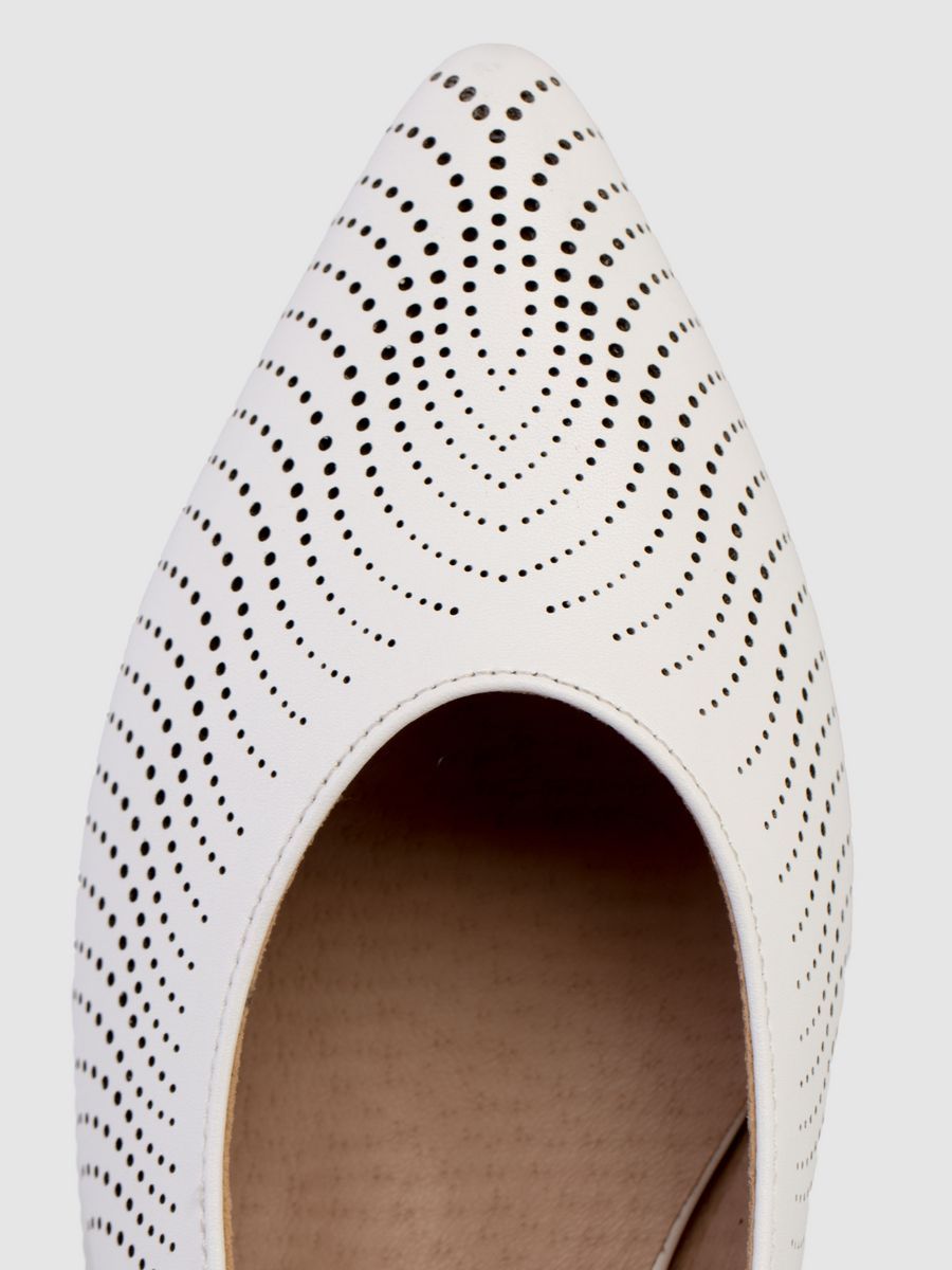 Туфли женские на низком каблуке летние кожаные открытые 31W25-25-012